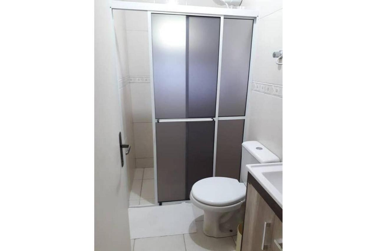 Casa De 03 Dormitorios No Centro De บอมบินญัส ภายนอก รูปภาพ